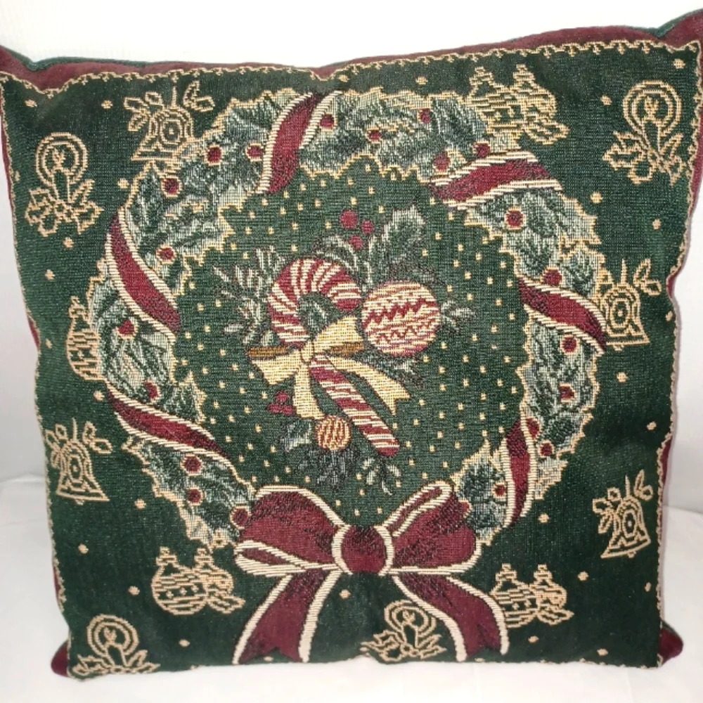 Vintage Tapestry Festive Holiday Wreath Throw Pillow - Green and Red Christmas